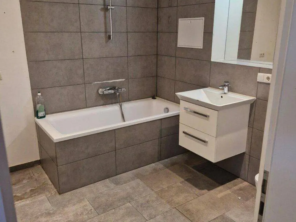 Sanierte 2-Zimmer-Wohnung mit Balkon - im Park, Berlin-Staaken