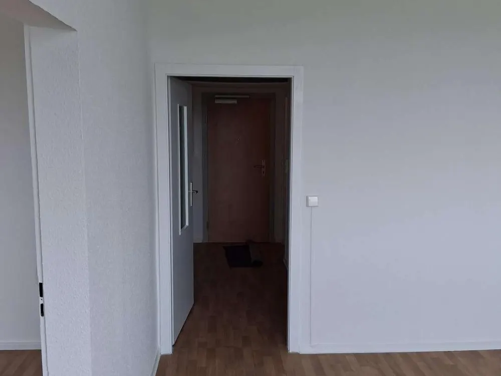 Am Anger 22-helle 2 ZKB Wohnung im 13.OG -WBS-*ab sofort* zu vermieten