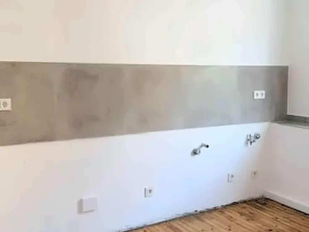 Komplett renoviert: Helle 3-Zimmer-Wohnung mit Tageslichtbad in ruhiger, stadtnaher Lage