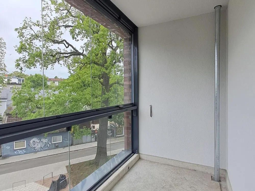 Modern 2-Room Apartment on the 1st Floor with Loggia and Parking Space in Bahrenfeld!