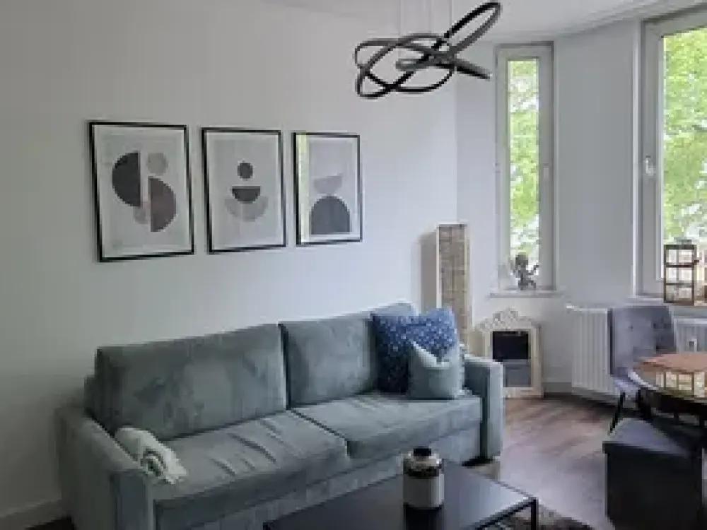 Möblierte 2-Zi. Wohnung mit Altbaucharme am Grafenberger Wald