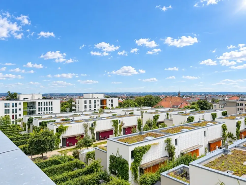 * modernes und großzügiges Penthouse mit Dachterrasse, herrlichem Blick und Einbauküche