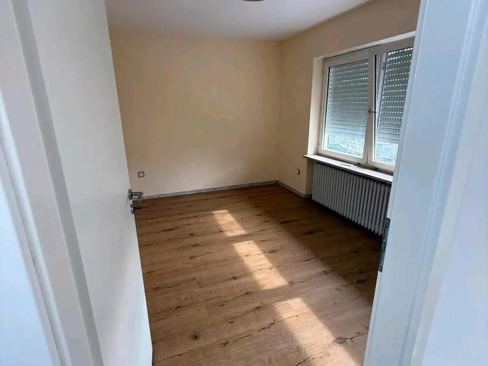 3-Room Apartment With Balcony Kitchen
