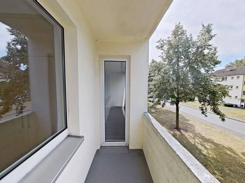 Large 4-Room Apartment with BALCONY and Plenty of Comfort in Paderborn-Sennelager