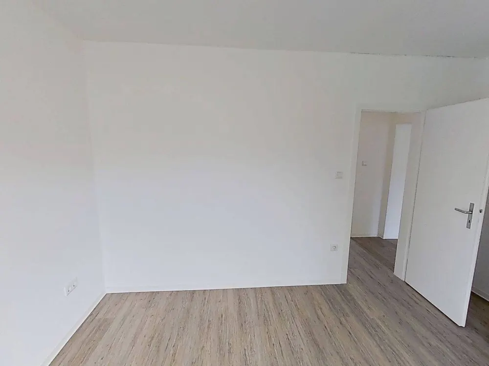 Large 4-Room Apartment with BALCONY and Plenty of Comfort in Paderborn-Sennelager