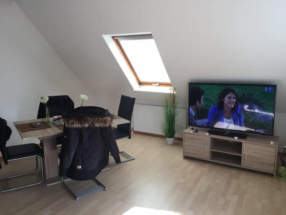 2- Zimmer DG Wohnung 75 m2/ 86 m2