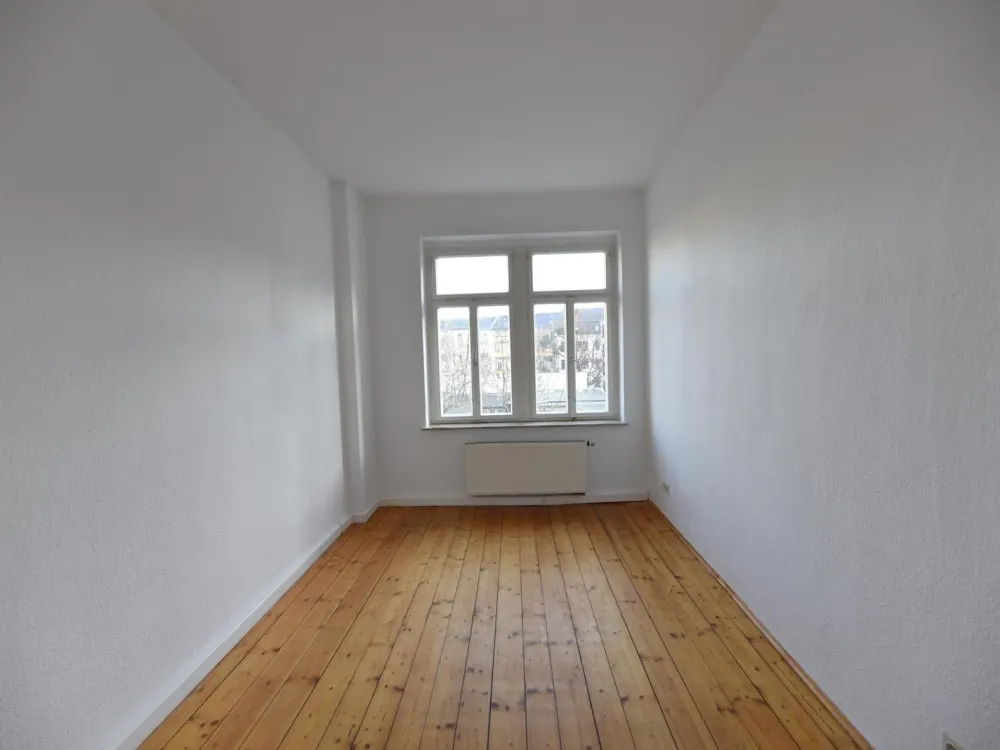 Johannstadt, Nähe Medak, Schöne 4-Raum-Wohnung mit Dielenfußboden und Balkon