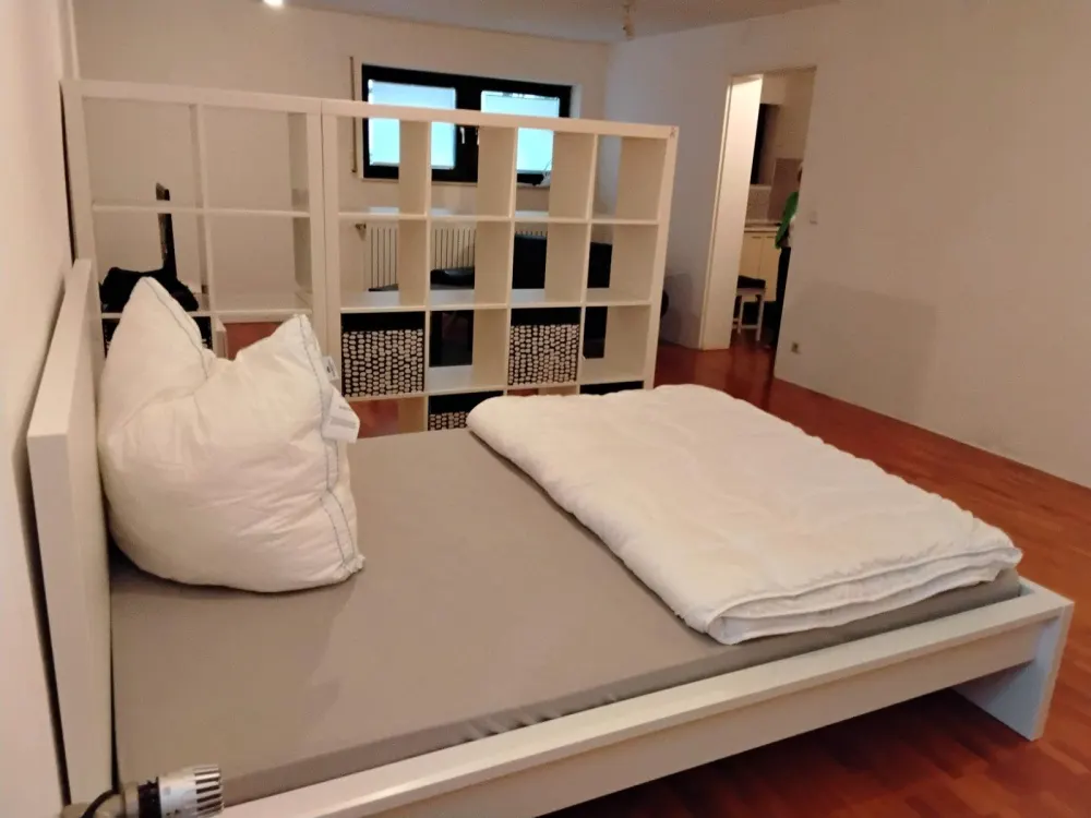 Souterrainwohnung möbliert