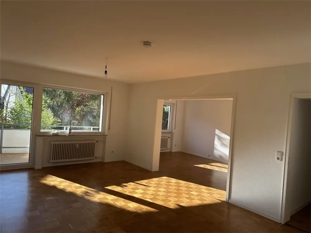 Renovierte 3,5-Zimmer-Wohnung in begehrter Toplage am Killesberg!