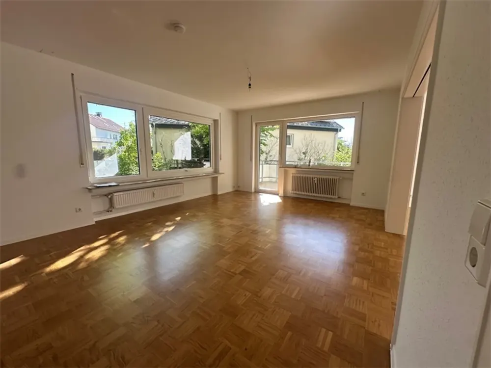 Renovierte 3,5-Zimmer-Wohnung in begehrter Toplage am Killesberg!