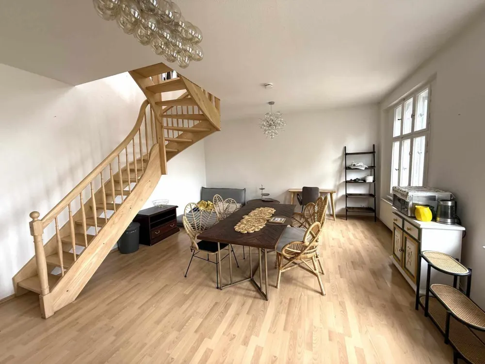 Stilvoll möblierte 3-Zimmer-Maisonettewohnung auf zwei Ebenen, Ruhige Lage in Panketal!