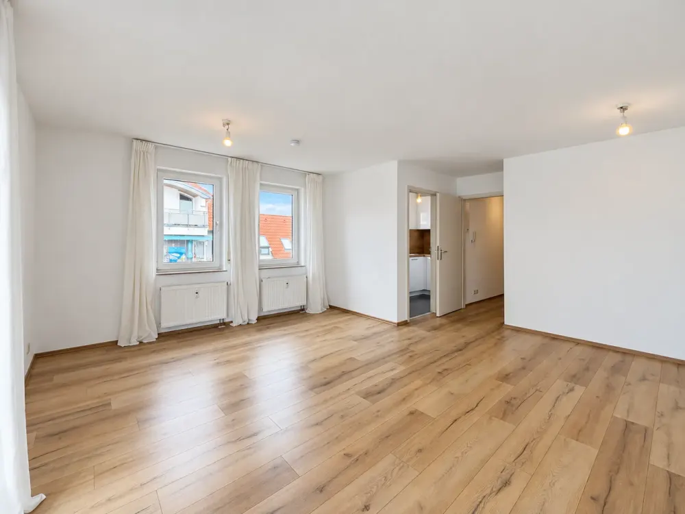 Zentral - ruhig - hell - top Markenküche - top Grundriss -übergroßer Stellplatz