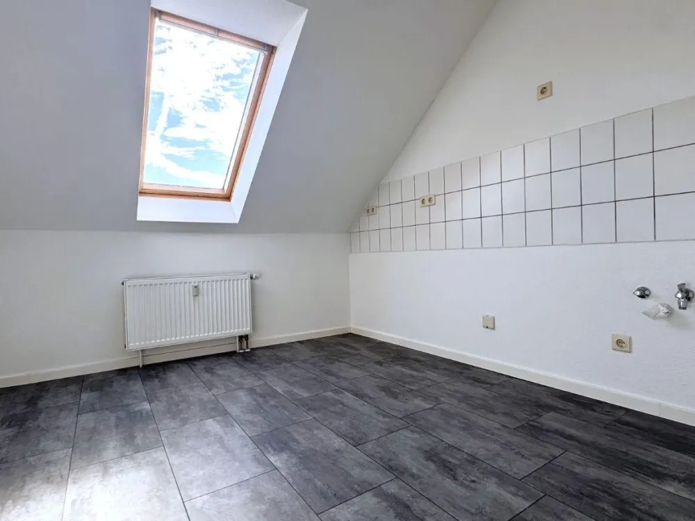 Bright 3-Room Apartment with Quiet Balcony in Leipzig