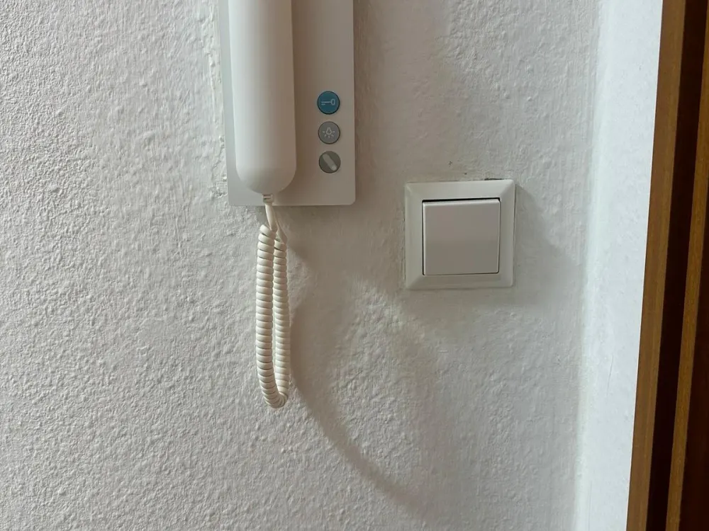 Möblierte 1 Zimmer Whg mit Stellplatz in Bad Cannstatt