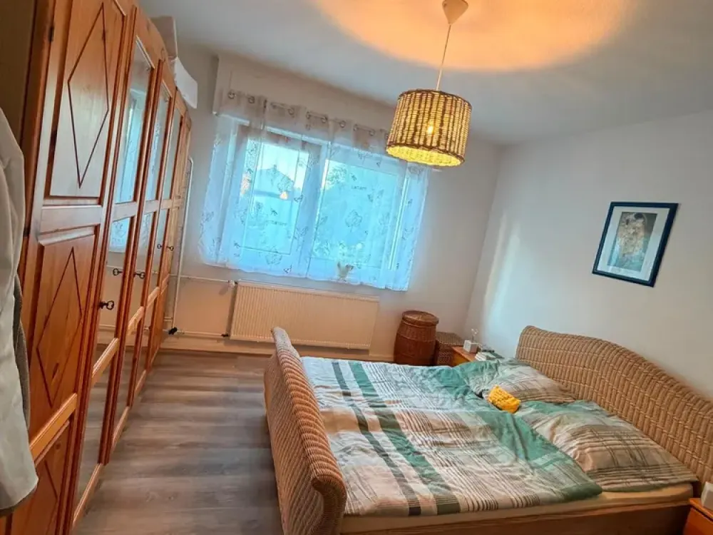 Schöne 3-Zimmerwohnung in zentral gelegenem 3-Familienhaus