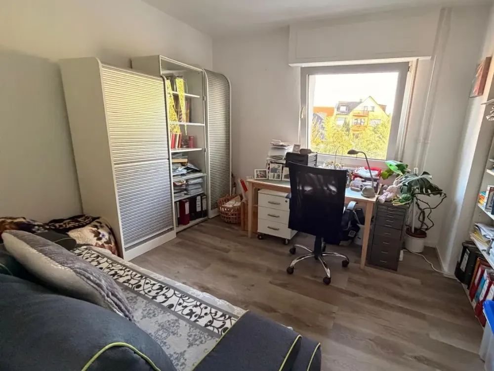 Schöne 3-Zimmerwohnung in zentral gelegenem 3-Familienhaus