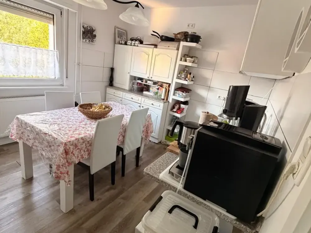 Schöne 3-Zimmerwohnung in zentral gelegenem 3-Familienhaus