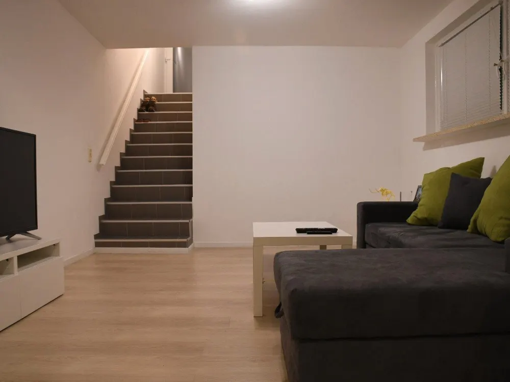 Möblierte 1,5-Zimmer-Wohnung (35m²)mit Terrasse in Hamburg-Rissen
