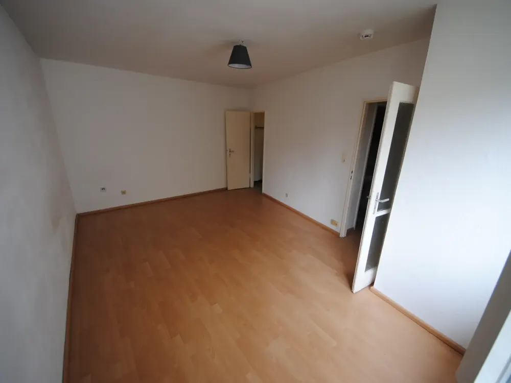Schönes, kleines 1.-Zi.-App. (23qm) im 1.OG. in Offenbach, nähe Sanaklinik und Stadtmitte.