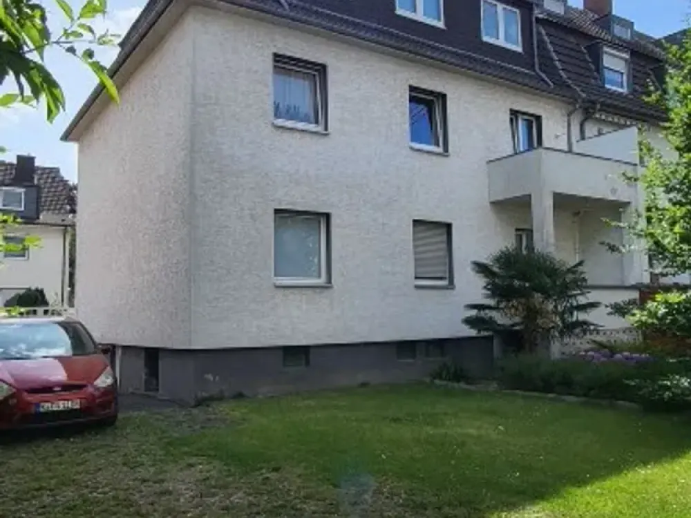 Ruhige 2-Zimmer-Wohnung mit Einbauküche + Südbalkon in Köln Ostheim