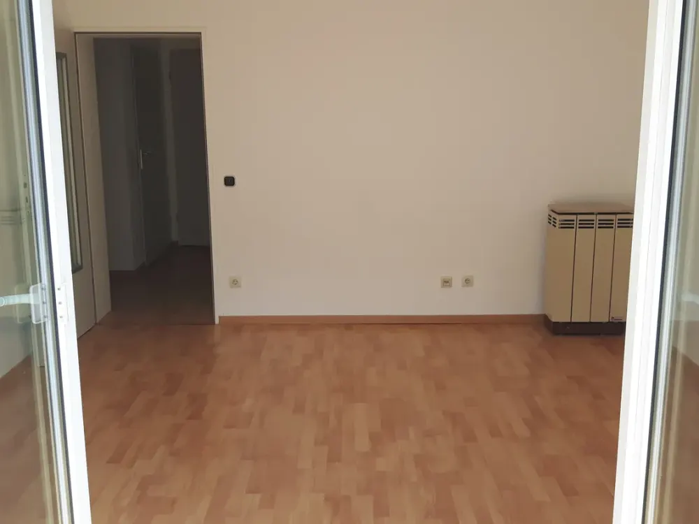 Ruhige 2-Zimmer-Wohnung mit Einbauküche + Südbalkon in Köln Ostheim