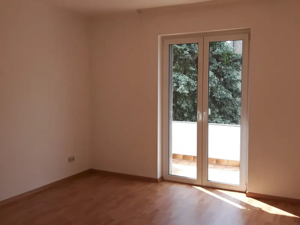 Ruhige 2-Zimmer-Wohnung mit Einbauküche + Südbalkon in Köln Ostheim