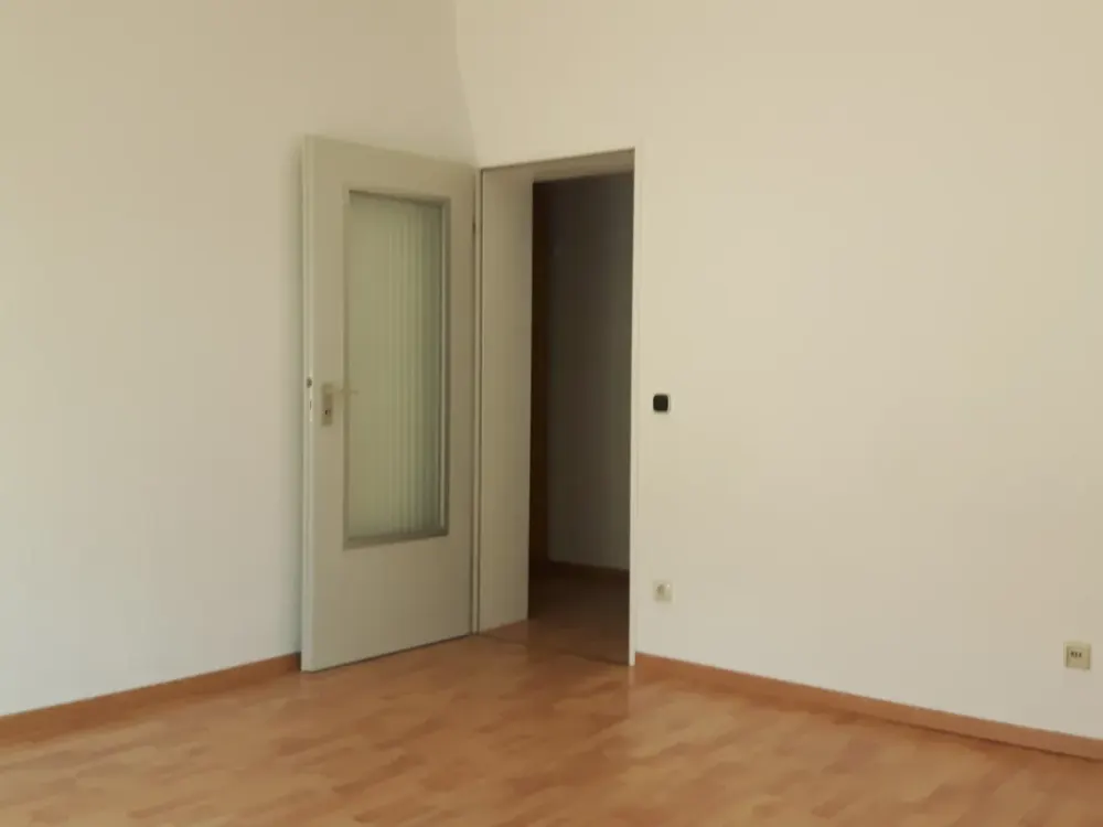 Ruhige 2-Zimmer-Wohnung mit Einbauküche + Südbalkon in Köln Ostheim
