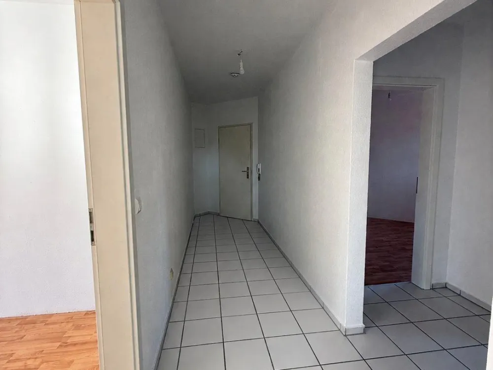 Charming 3-Room Apartment with Balcony in a Quiet Location