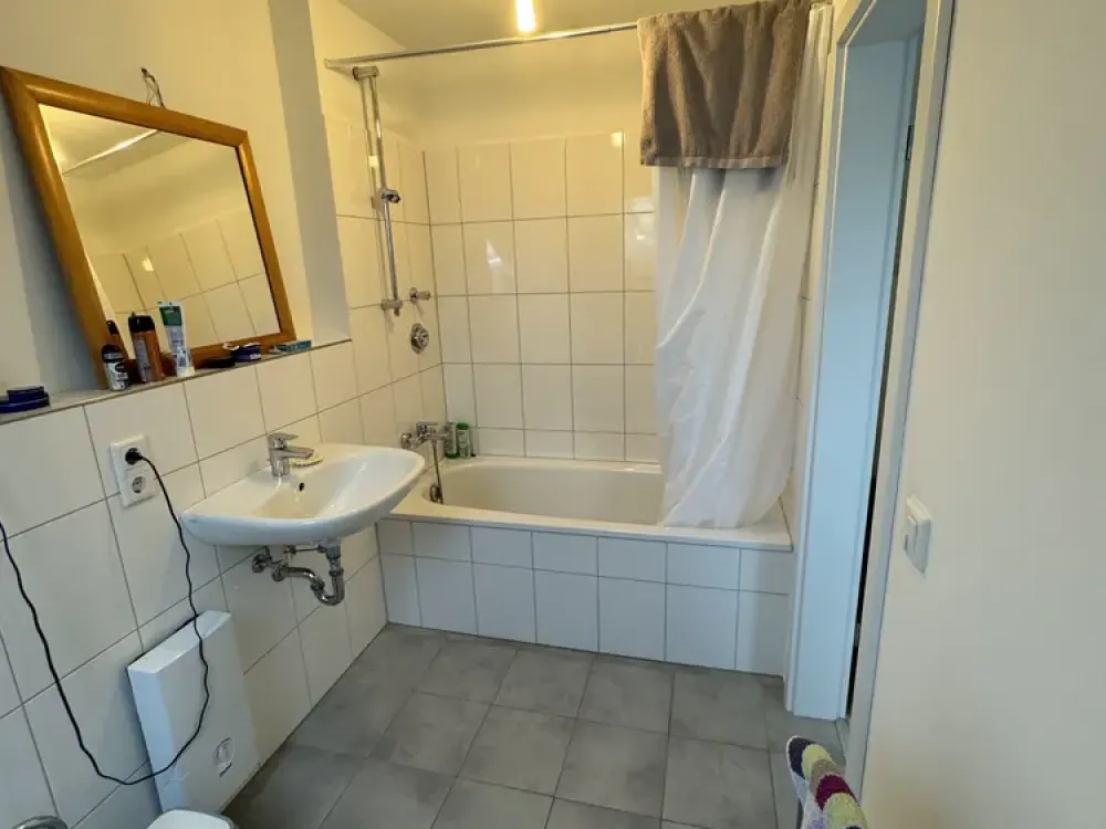 Helle, gut geschnittene Dachgeschosswohnung mit Potenzial
