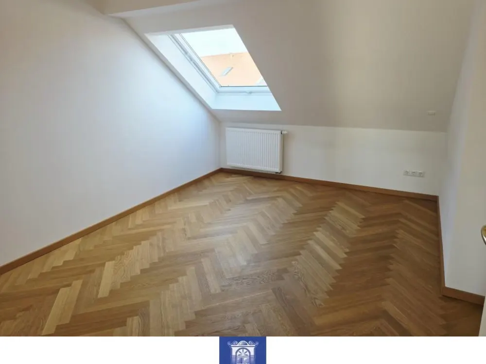 Individuelle und hochwertige Dachgeschosswohnung in Dresden-Plauen!