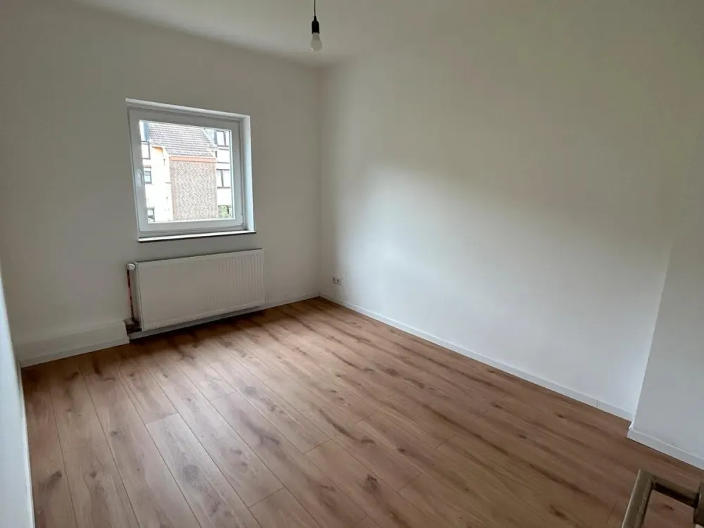 WG ZIMMER WOHNUNG REIHENHAUS SEBALDSBRÜCK SANIERT