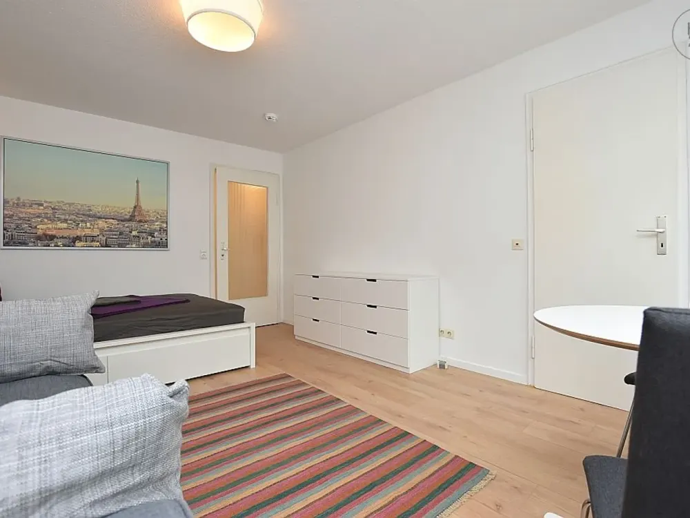 Great and Modern Furnished Apartment with Internet in Central Location in Stuttgart West