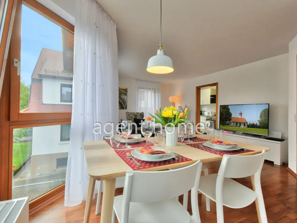 FURNISHED - BRIGHT and QUIET - 2-Room Apartment with Balcony in Möhringen