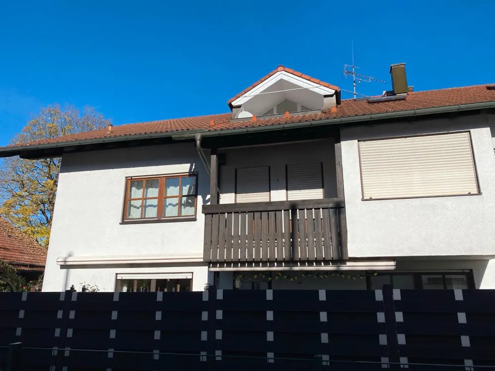 1-Raum-Wohnung mit Einbauküche und Balkon in München Trudering