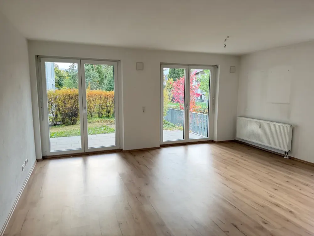 Beautiful 3-Room Apartment with Terrace and Garden in Stuttgart-Möhringen