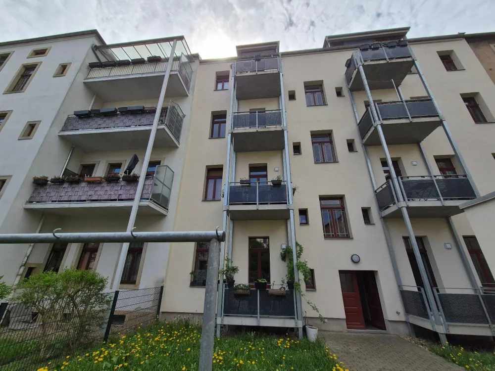 NEUWERTIG! SCHMUCKSTÜCK MIT BALKON UND AUSBLICK, BAD WANNE+DUSCHE & FE+GWC, FB HEIZUNG, ABSTELLR.,