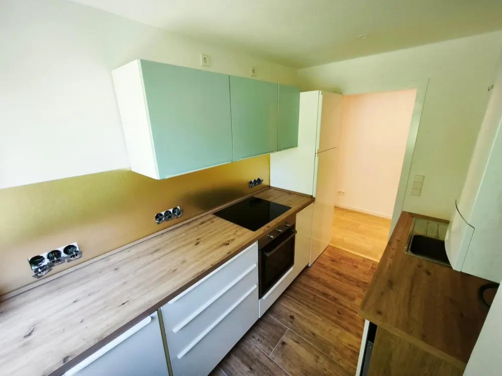 Frisch renovierte 3-Zimmer-Wohnung mit Balkon & Einbauküche