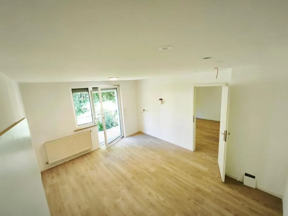 Frisch renovierte 3-Zimmer-Wohnung mit Balkon & Einbauküche