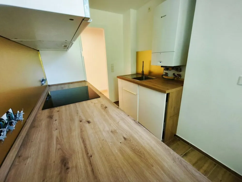 Frisch renovierte 3-Zimmer-Wohnung mit Balkon & Einbauküche