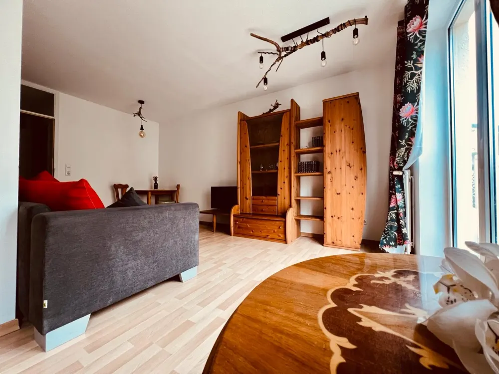 AB SOFORT! 1,5-Zimmer mit Terrasse & Tiefgarage | 36,4 m²