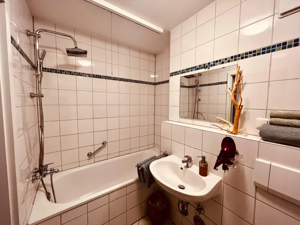AB SOFORT! 1,5-Zimmer mit Terrasse & Tiefgarage | 36,4 m²
