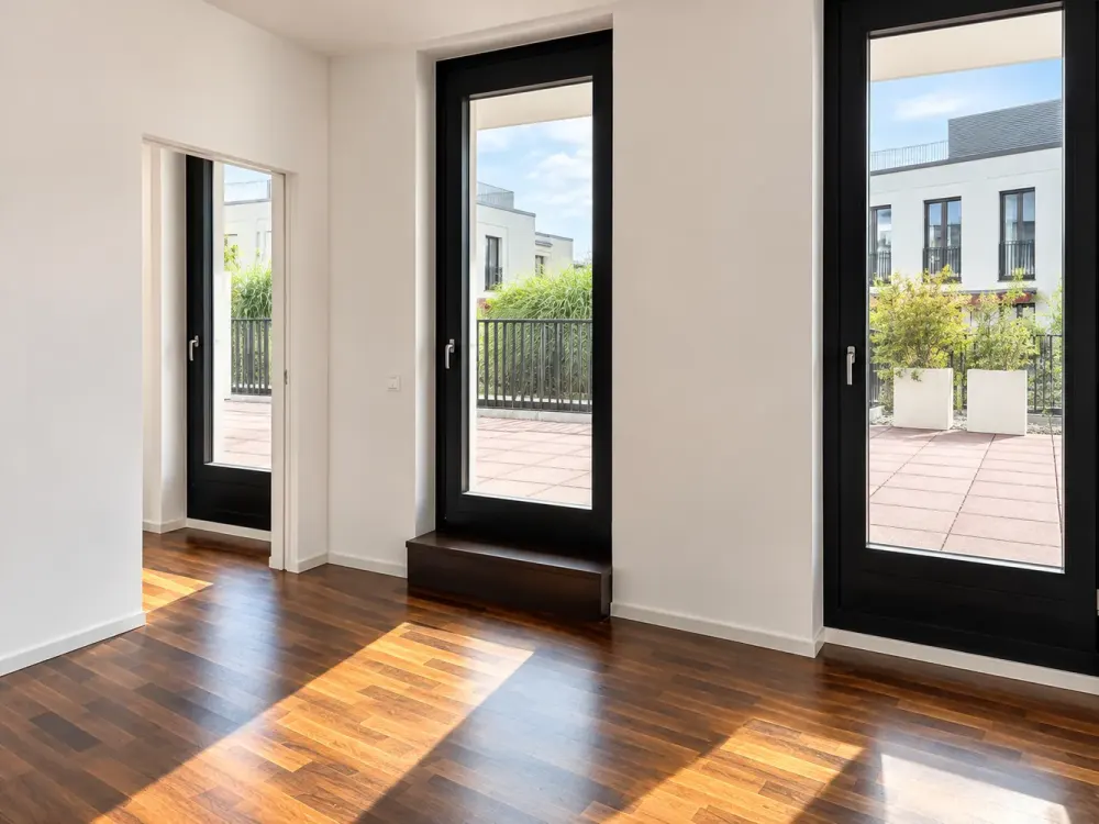 Mitten in Berlin, draußen zuhause, 2 Zimmer mit großer Terrasse