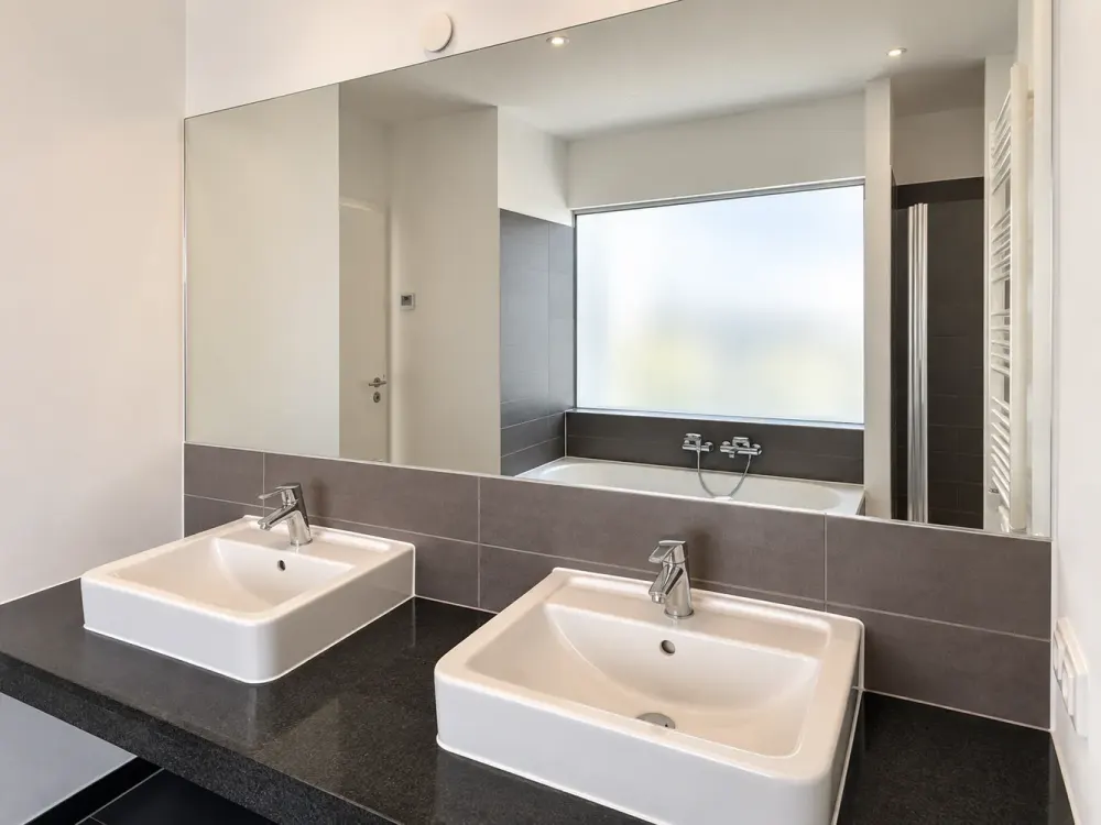 Mitten in Berlin, draußen zuhause, 2 Zimmer mit großer Terrasse