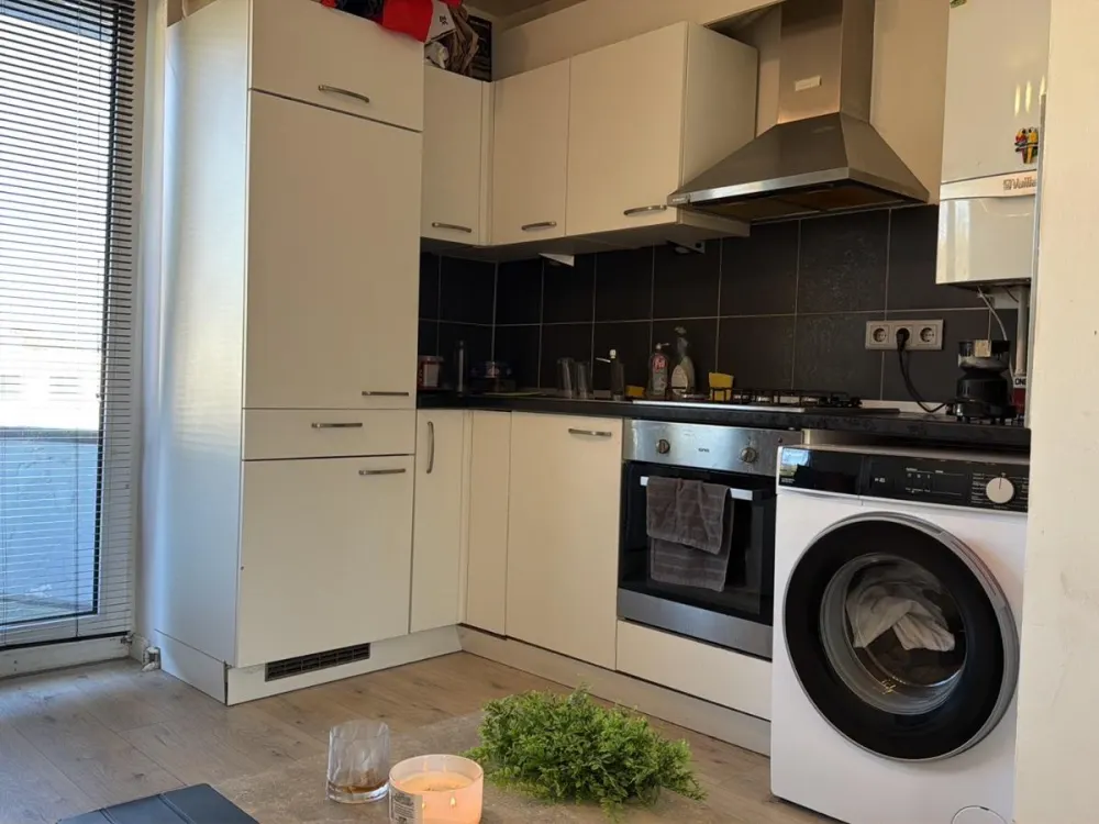 2-room apartment approx. 40 m² with balcony & kitchen, successor wanted Delmen