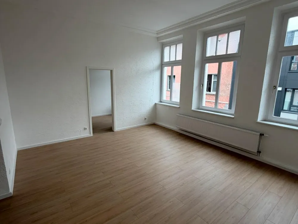 Frisch sanierte 2-Zimmer-Altbauwohnung mit Charme