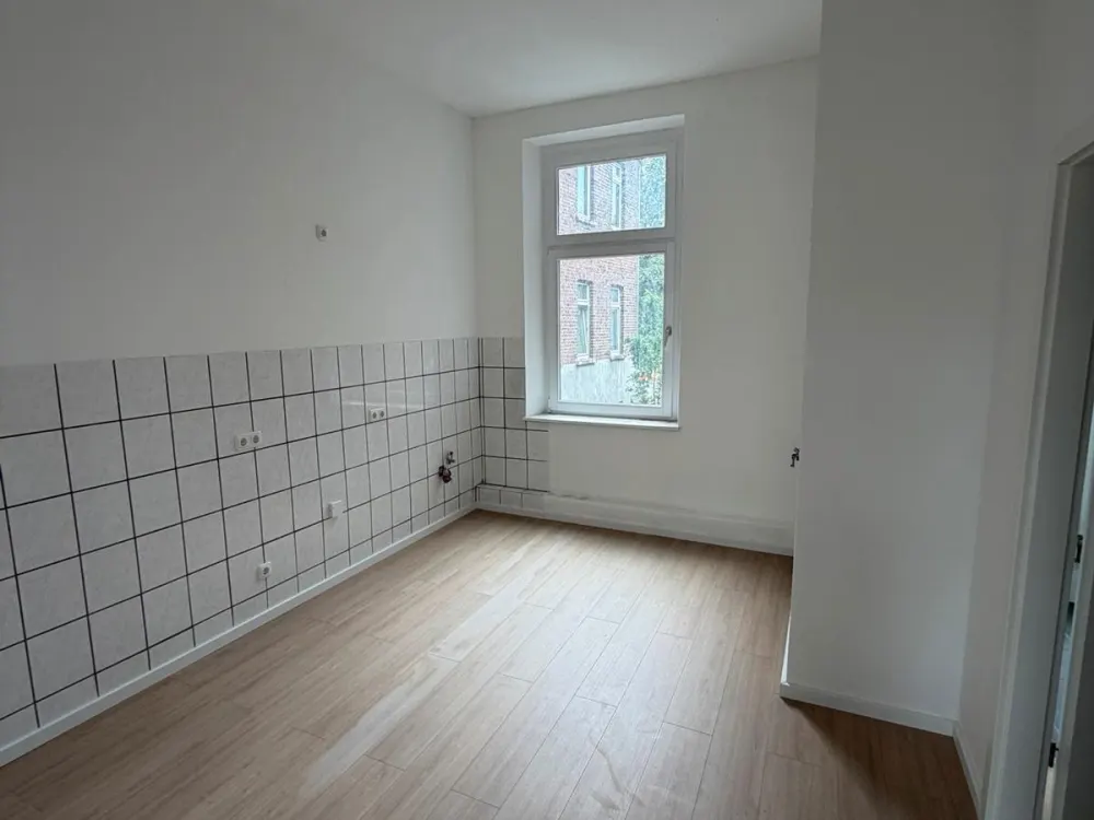 Frisch sanierte 2-Zimmer-Altbauwohnung mit Charme