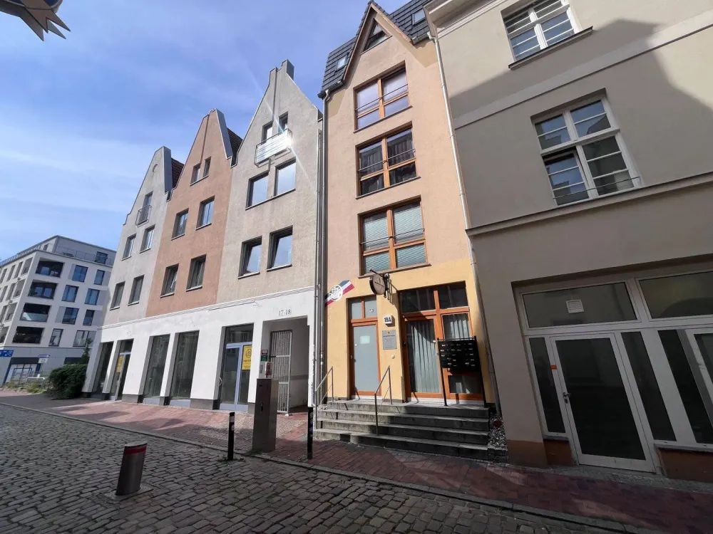 2-Raum-Maisonette-Wohnung mit Balkon in der Rostocker Innenstadt | Provisionsfrei | www.dsr-asset.com