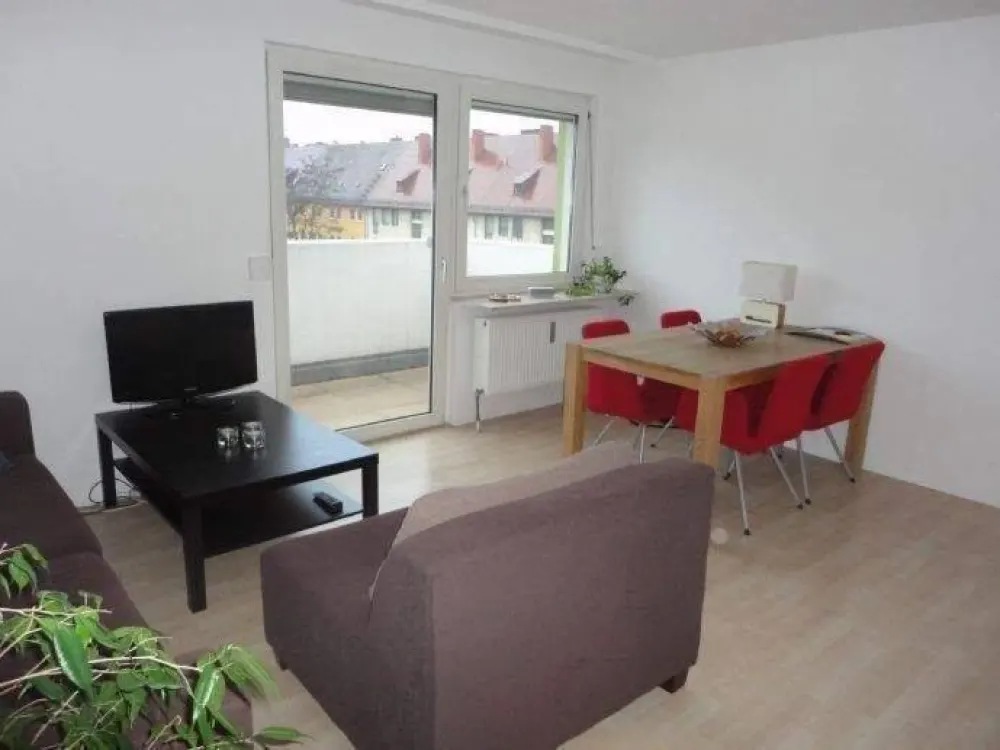 U-Bahnhof Schoppershof - Möblierte 1,5-ZW, Süd-Balkon, sep. Küche mit EBK in 90489 Nürnberg