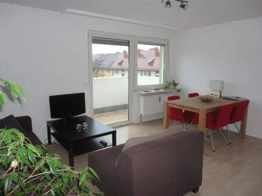 U-Bahnhof Schoppershof - Möblierte 1,5-ZW, Süd-Balkon, sep. Küche mit EBK in 90489 Nürnberg