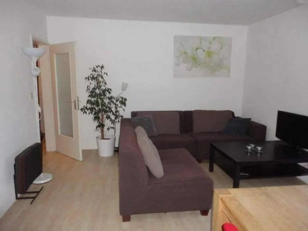 U-Bahnhof Schoppershof - Möblierte 1,5-ZW, Süd-Balkon, sep. Küche mit EBK in 90489 Nürnberg